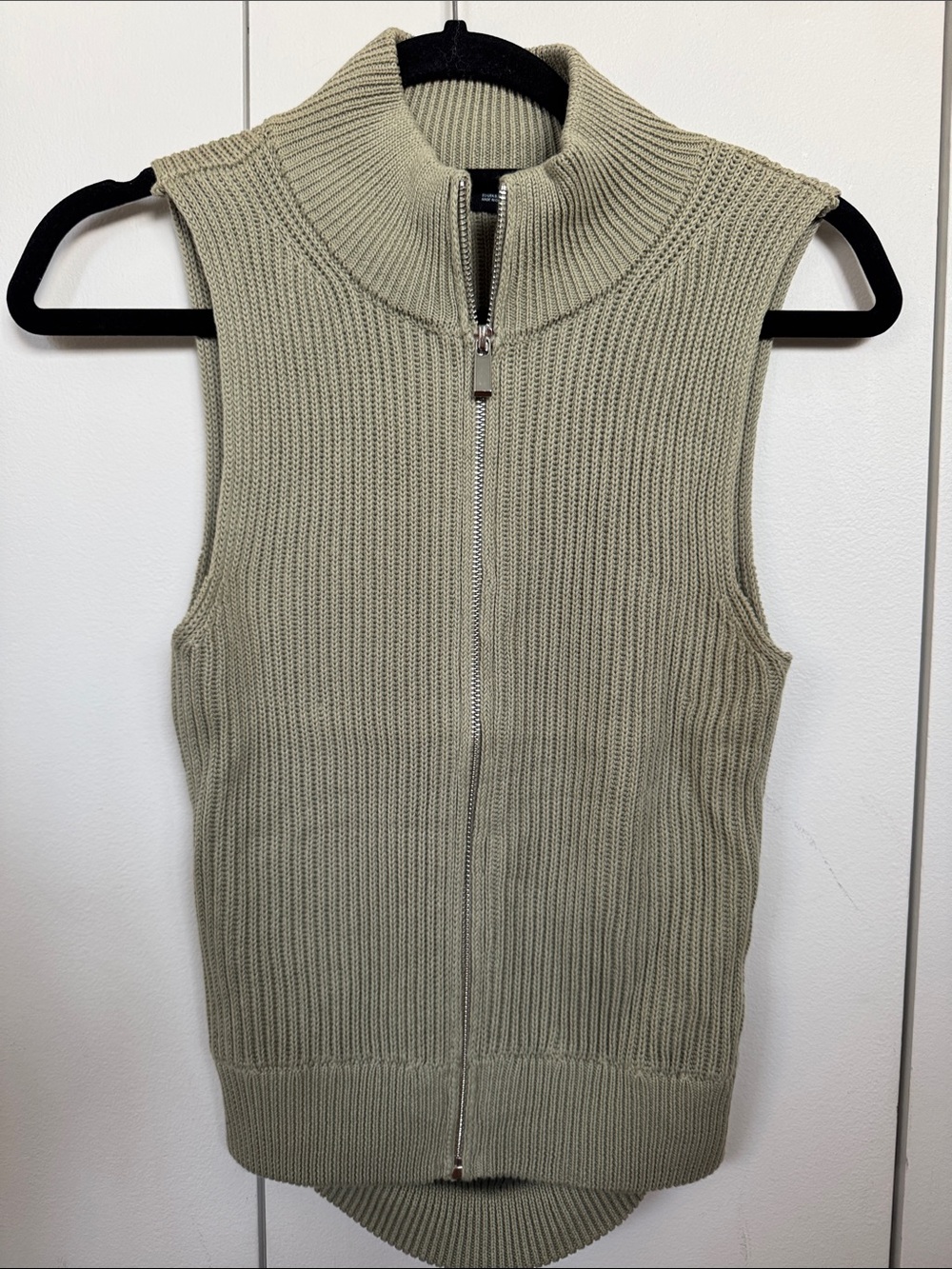 NWT Mango Sleeveless Zip-Front Knit Vest - Sage Green